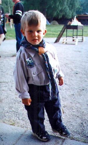 Two year old Haakon in his scout shirt
